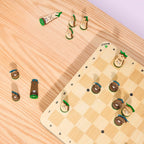 【加拿大直送】KiwiCo DIY 機械式木製西洋棋套裝 - 連隱藏式齒輪抽屜 (運輸時間約需 10 至 14 個工作天)-STEM玩具-Kidrise🧒🏻STEM香港教育玩具｜STEAM科學實驗玩具｜STEM幼兒教育玩具｜啟智早教玩具｜蒙特梭利教具