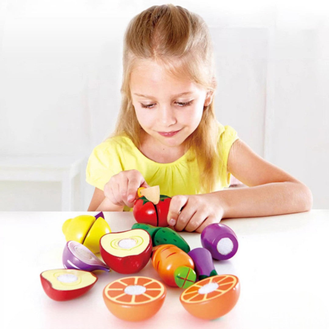 Hape E8019 - Fruit and Vegetable Chopper Secondary image