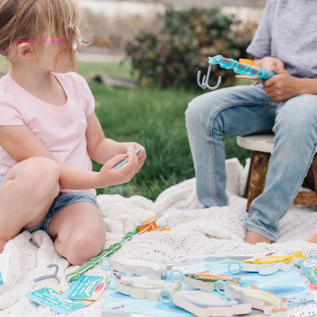 【加拿大直送】Melissa & Doug Let's Explore™ 探索戶外釣魚玩具套裝 (運輸時間約需 10 至 14 個工作天 ...