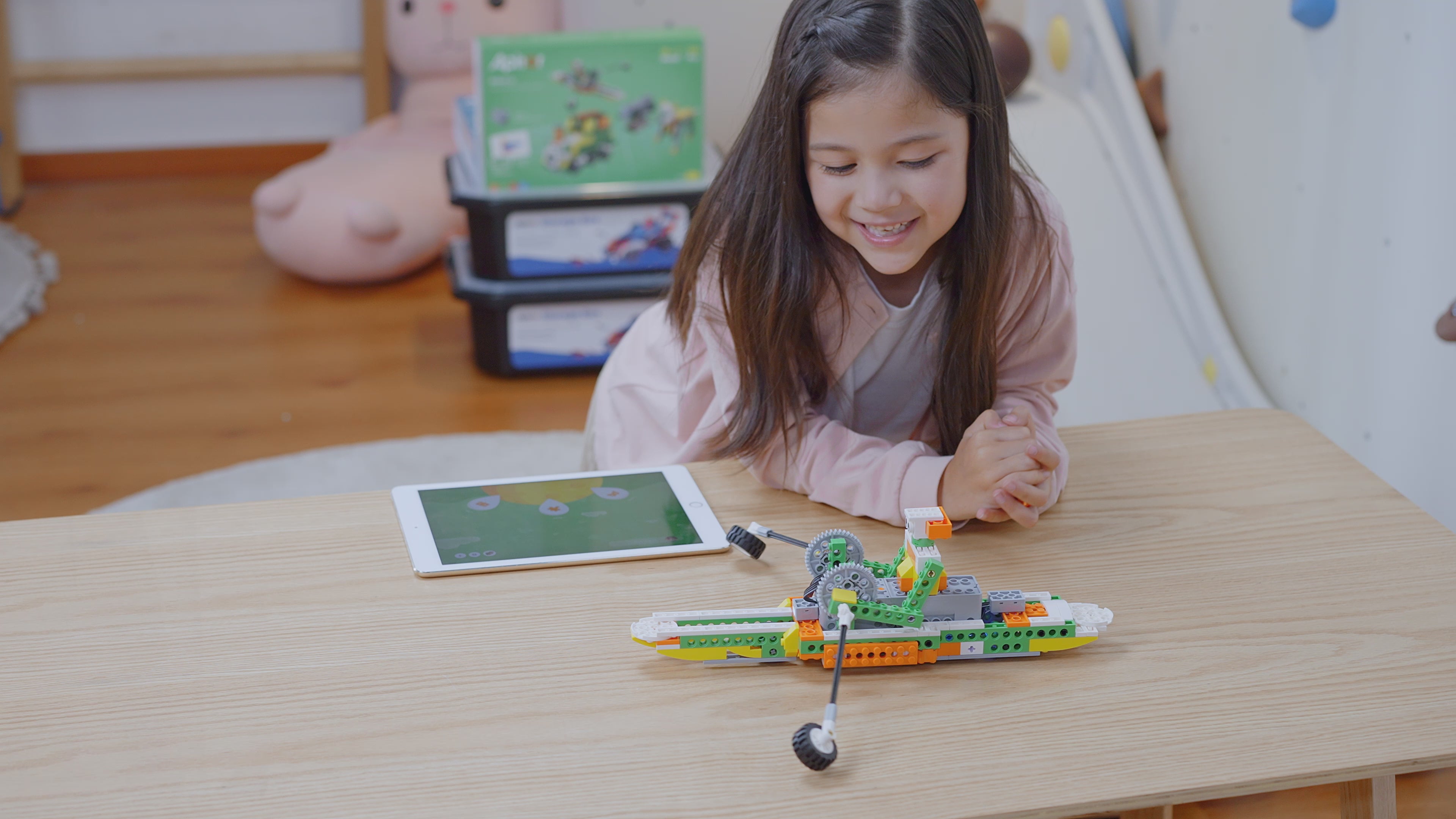 Apitor Robot-Q STEM編程學習初階20合1機械人 (Scratch應用程式智能遙控)