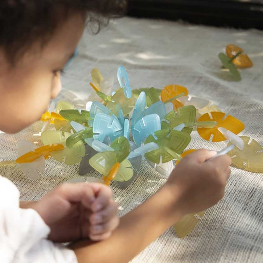 美國 Guidecraft Interlox 幼兒樹葉形狀多彩拼插片玩具 (96片)-蒙特梭利玩具-Kidrise🧒🏻STEM香港教育玩具｜STEAM科學實驗玩具｜STEM幼兒教育玩具｜啟智早教玩具｜蒙特梭利教具