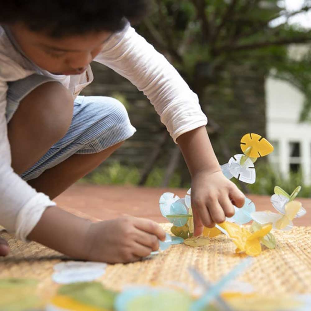 美國 Guidecraft Interlox 幼兒樹葉形狀多彩拼插片玩具 (96片)-蒙特梭利玩具-Kidrise🧒🏻STEM香港教育玩具｜STEAM科學實驗玩具｜STEM幼兒教育玩具｜啟智早教玩具｜蒙特梭利教具