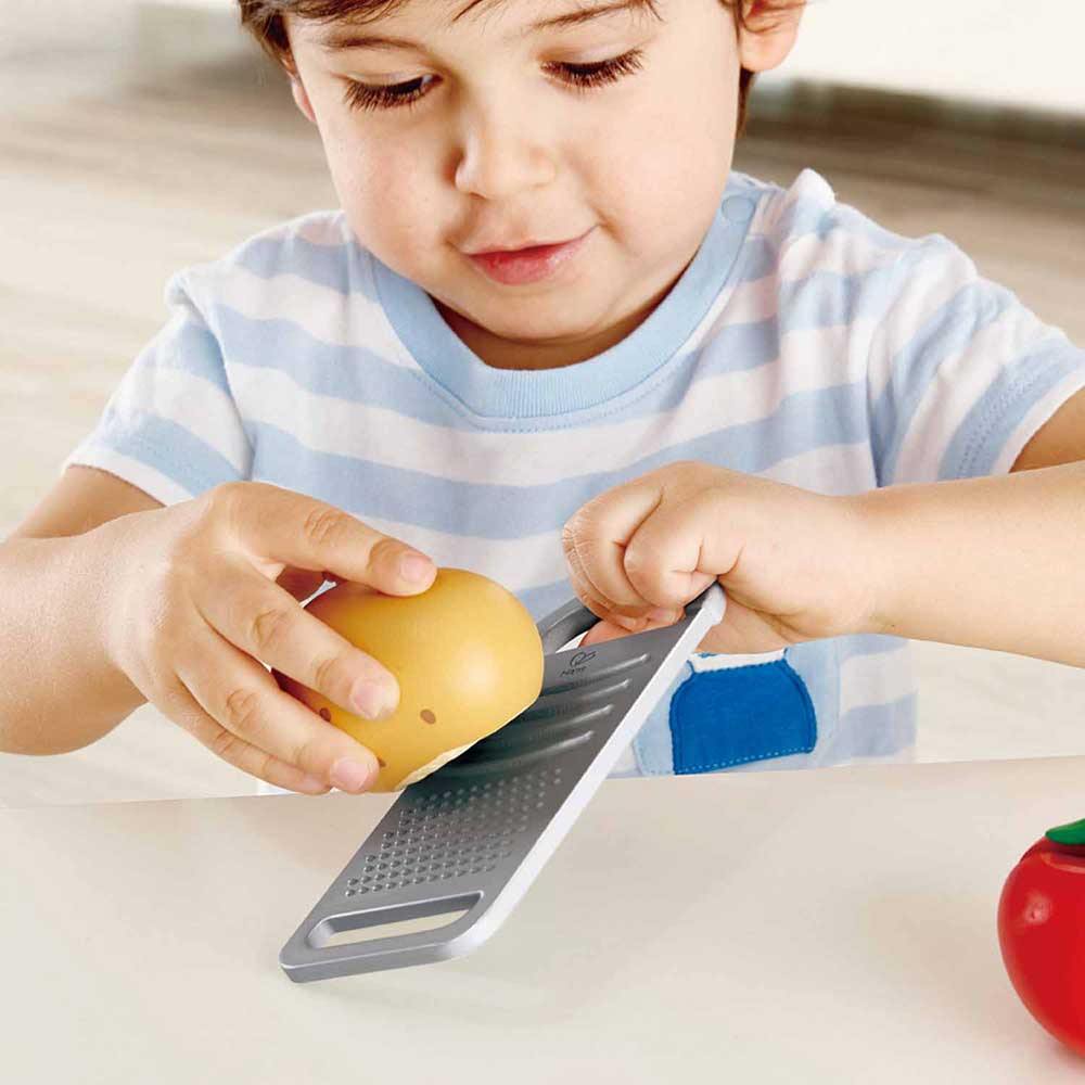 Hape E3154廚房切刨工具🍴食物STEM玩具套裝-STEM玩具-Kidrise🧒🏻STEM香港教育玩具｜STEAM科學實驗玩具｜STEM幼兒教育玩具｜啟智早教玩具｜蒙特梭利教具